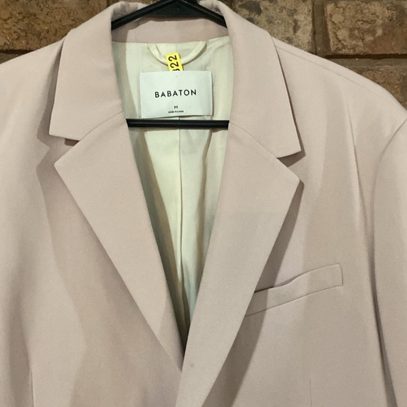 Aritzia⭐️Babaton Lacasse Blazer❤️EUC - Picture 9 of 16